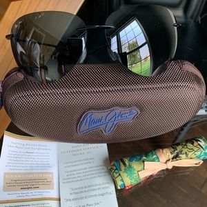 Maui Jim Sunglasses - Black, lightweight, MJ Sport